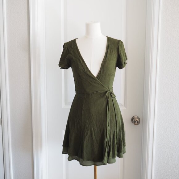 Fairycore Lulu's Harbor Point Olive Green Wrap Dress Elf Cosplay Sz Small - Picture 5 of 10